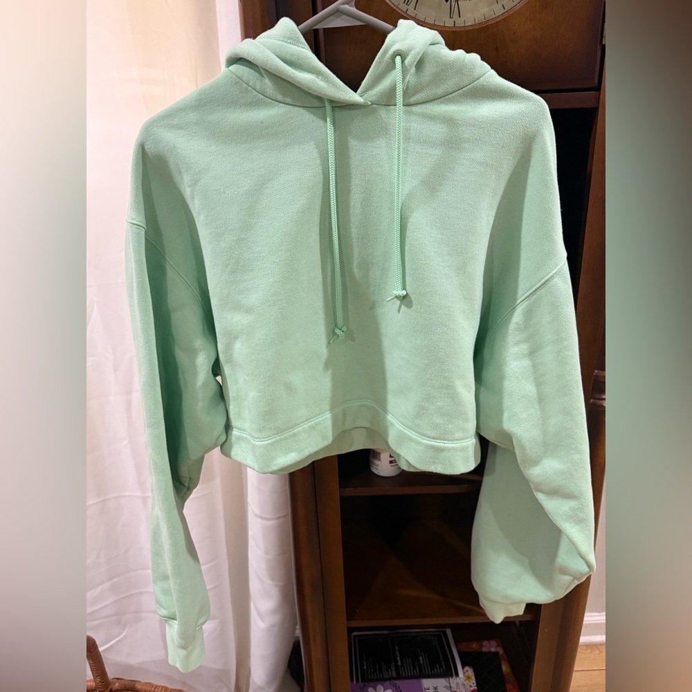 Mint Green Women's ALO Hoodie in excellent condition size small